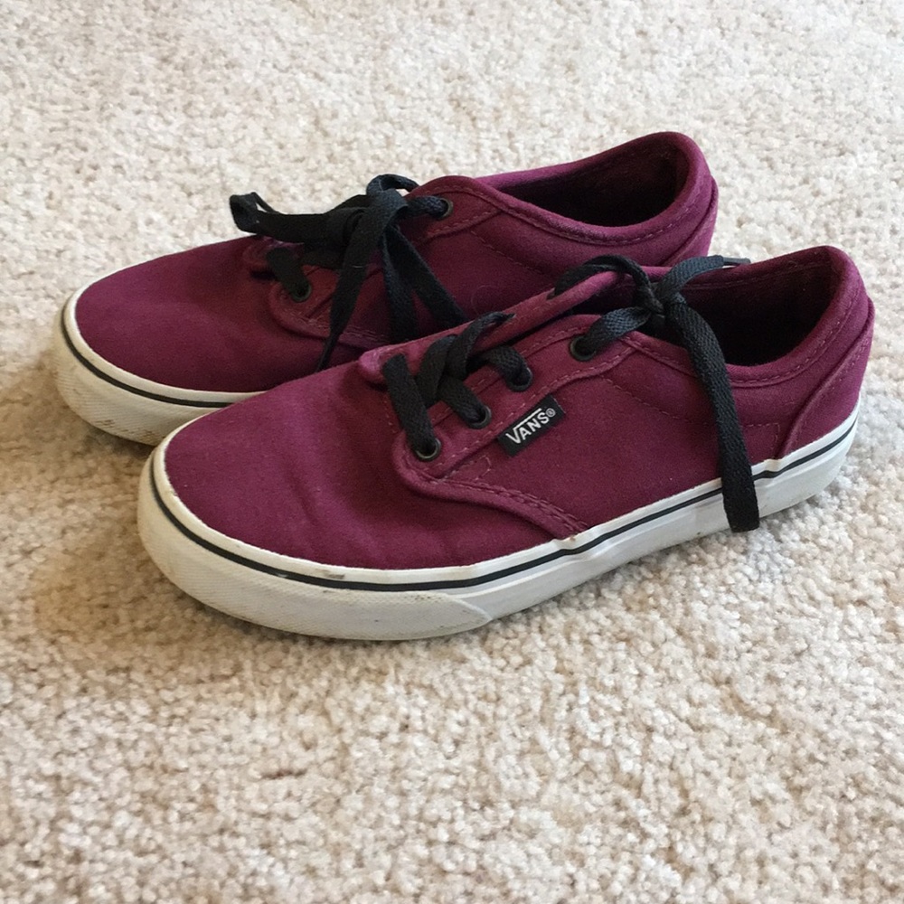 BARELY EVER WORN magenta kids vans !